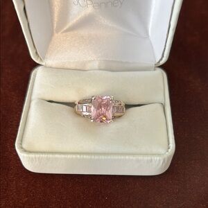 Elegant 925 Silver Pink Gemstone Ring